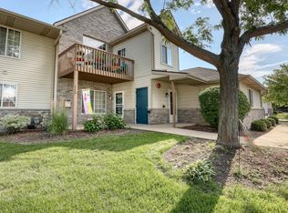 4961 W Maple Leaf Cir #1-4, Greenfield, WI 53220