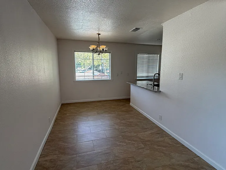 144 Granada Dr #C — Photo 4