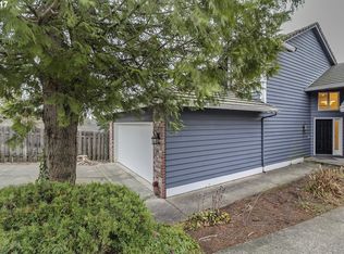 2046 Sunray Cir, West Linn, OR
