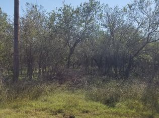 147 Whitetail Ln, Woodsboro, TX 78393
