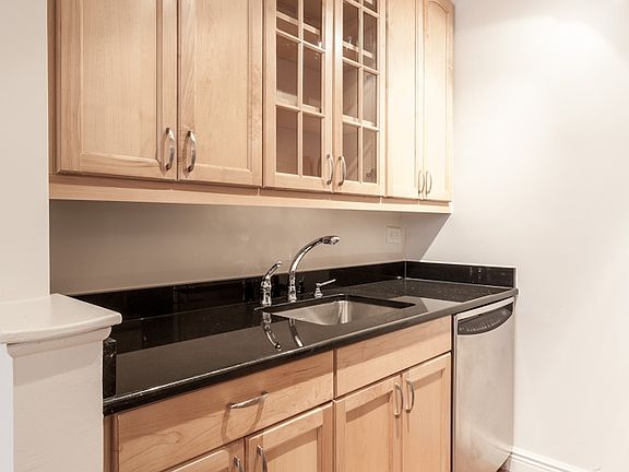 4th image of 182 E 95th St APT 12A