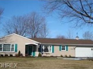 988 Dock Rd, Madison, OH 44057