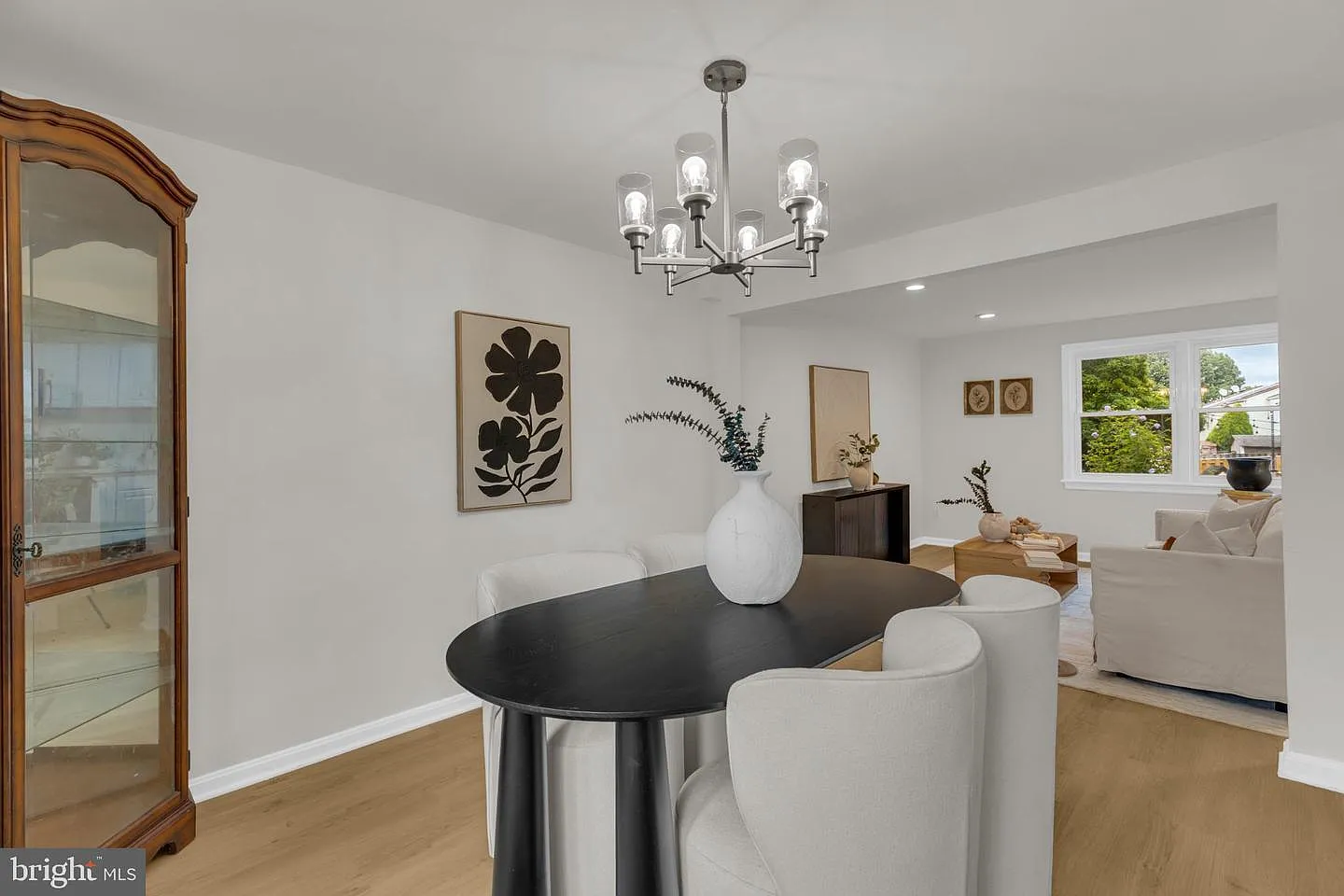 3 bed, 1456 sqft, $3,000 — Photo 4