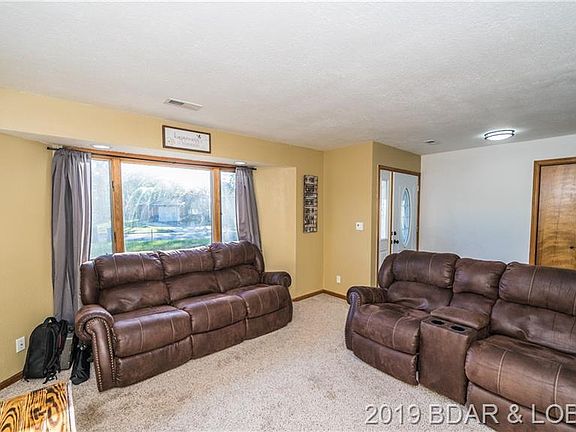 3rd image of 107 Carolyn Dr