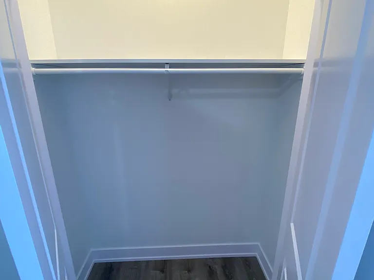 4418 N Austin Ave #102 — Photo 7