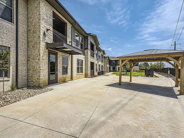Heritage Estates at Edmonds — Photo 3