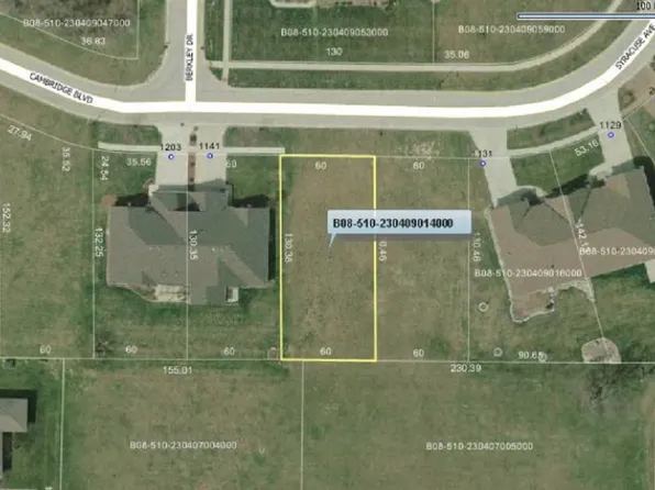 1137 Cambridge Blvd, Bowling Green, OH 43402