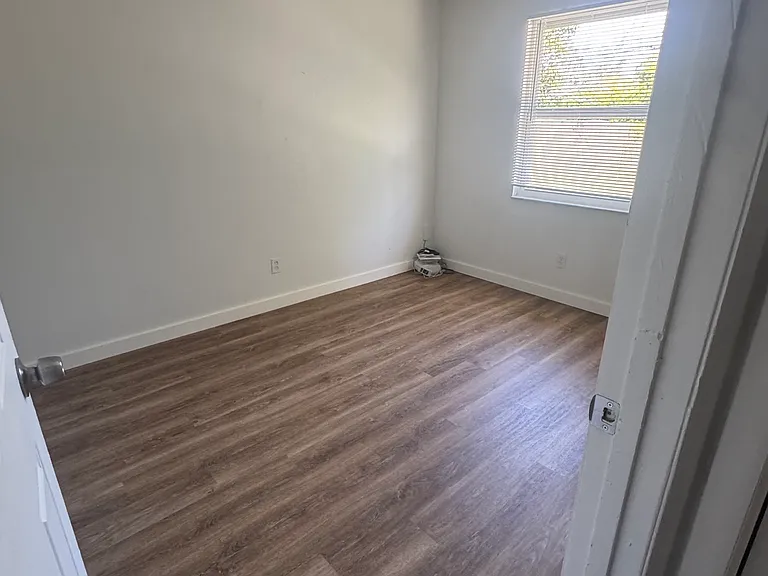 8204 San Carlos Blvd — Photo 6