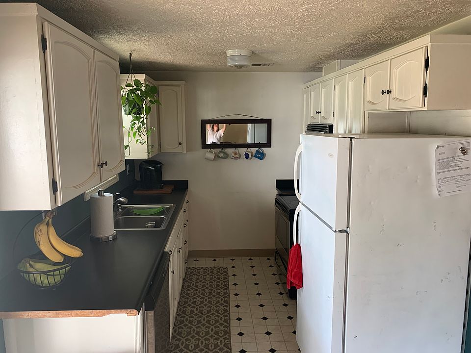 1st image of 2465 Thorn Oak Dr