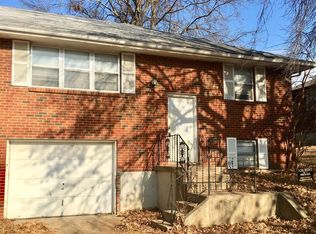 1201 SW Sunset Ave, Blue Springs, MO 64015
