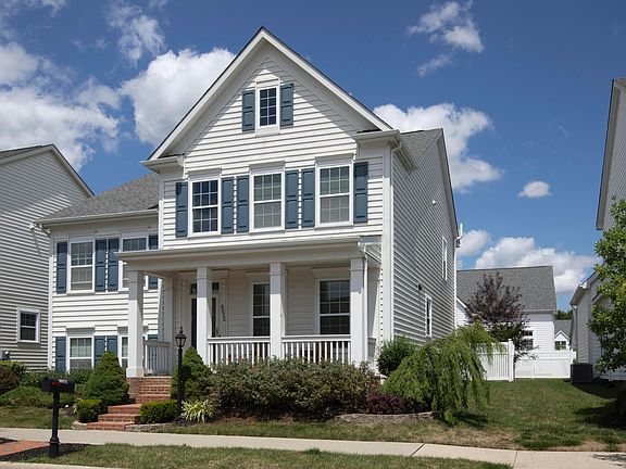 4th image of 8032 Scarborough Hall Dr
