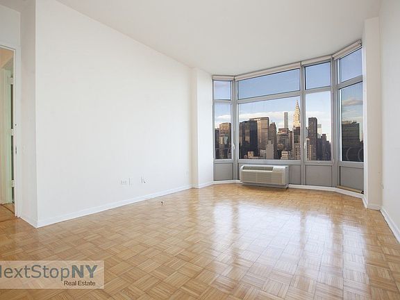 4th image of 200 E 32nd St APT 33D