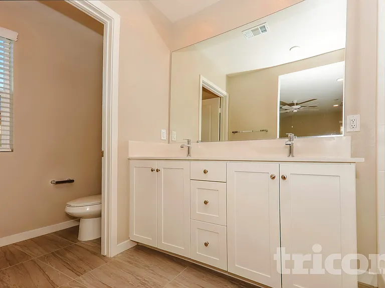 29285 Mountain Blue Ct — Photo 9