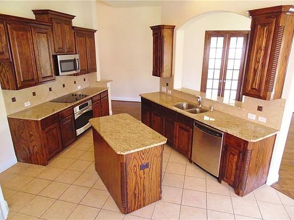 5th image of 5123 Welara Dr