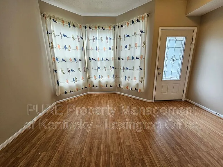 3169 Roundway Down Ln — Photo 4