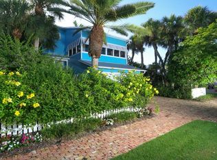 365 N Washington Dr, Sarasota, FL 34236