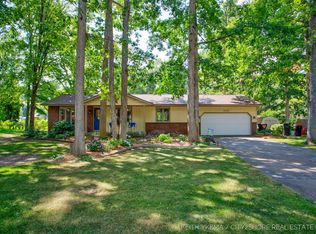 4372 Shady Oak Ct, Hudsonville, MI 49426