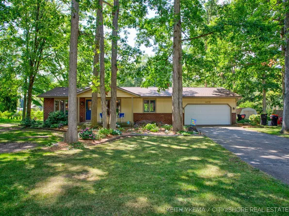 4372 Shady Oak Ct, Hudsonville, MI 49426