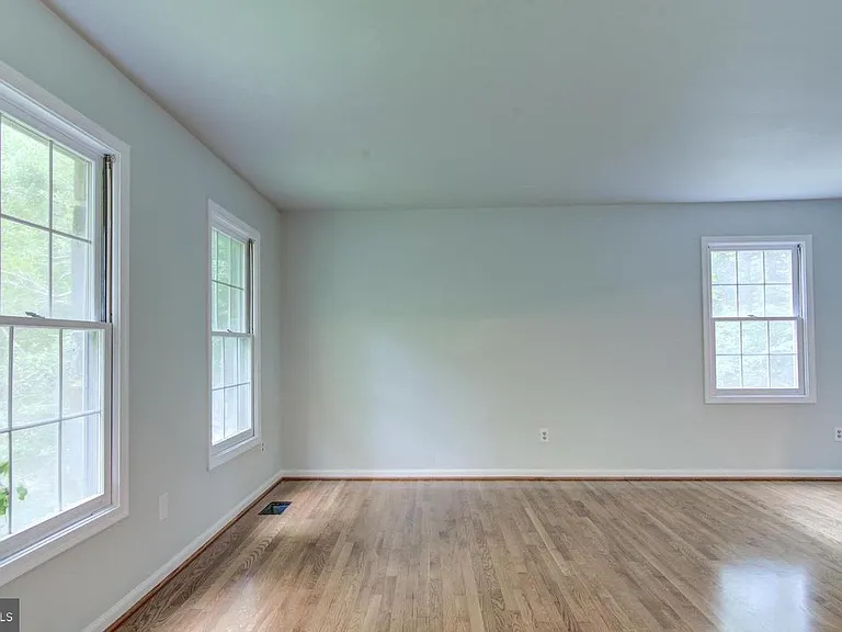 3222 Brookings Ct — Photo 11