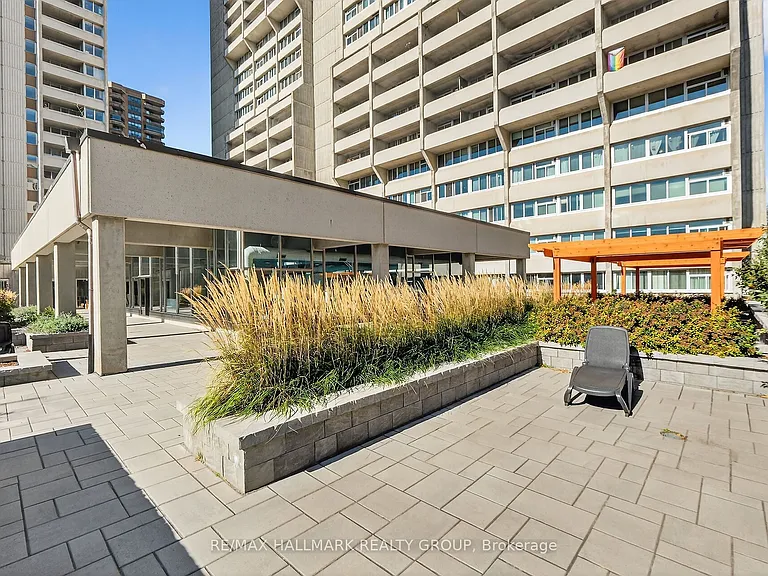 530 Laurier Ave W #1907 — Photo 40