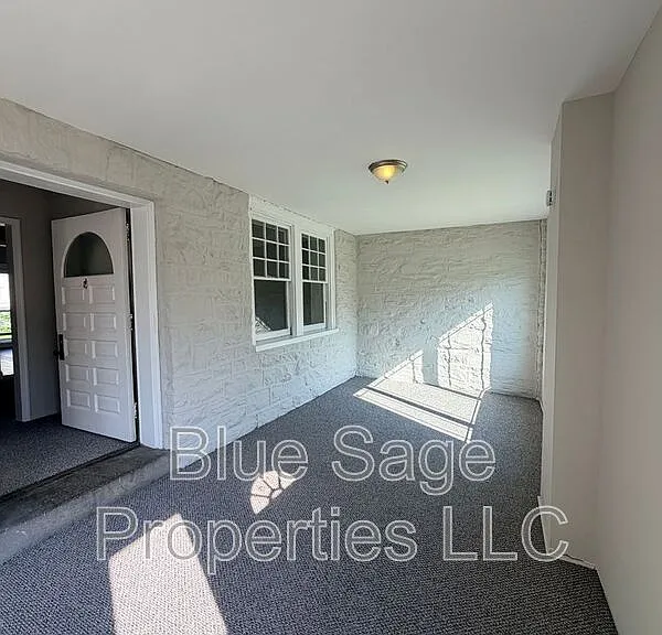 900-902 Church Ln #902 CHURCH LN — Photo 3