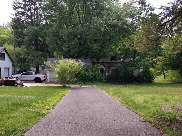 155 Lakefront St, Blackwood, NJ 08012