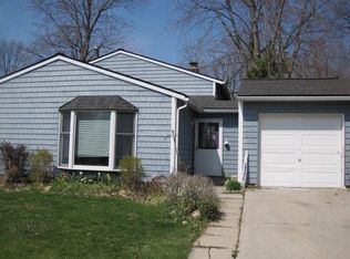 5860 Big Pine Dr, Ypsilanti, MI