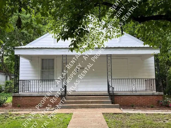 611 5th Ave SW, Decatur, AL 35601