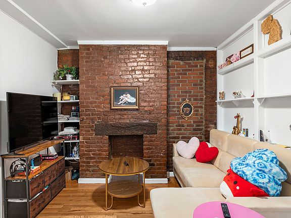 3rd image of 237 E 2nd St APT 4b