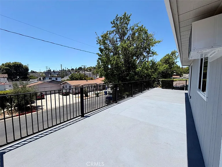 1550 N Avenue 45 — Photo 18