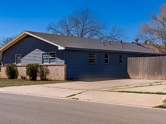 4th image of 2802 40th St