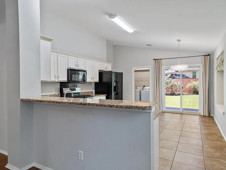 2304 Jesse Owens Dr — Photo 9
