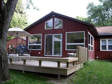 Deck in back of sun room
