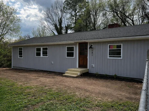 541 Youngs Dr, Front Royal, VA 22630