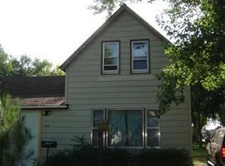 929 7th St S, Saint James, MN 56081