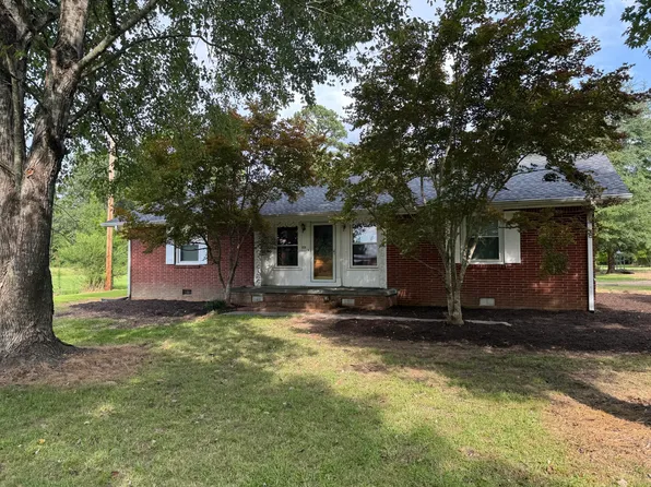 60670 Smithville Rd, Smithville, MS 38870
