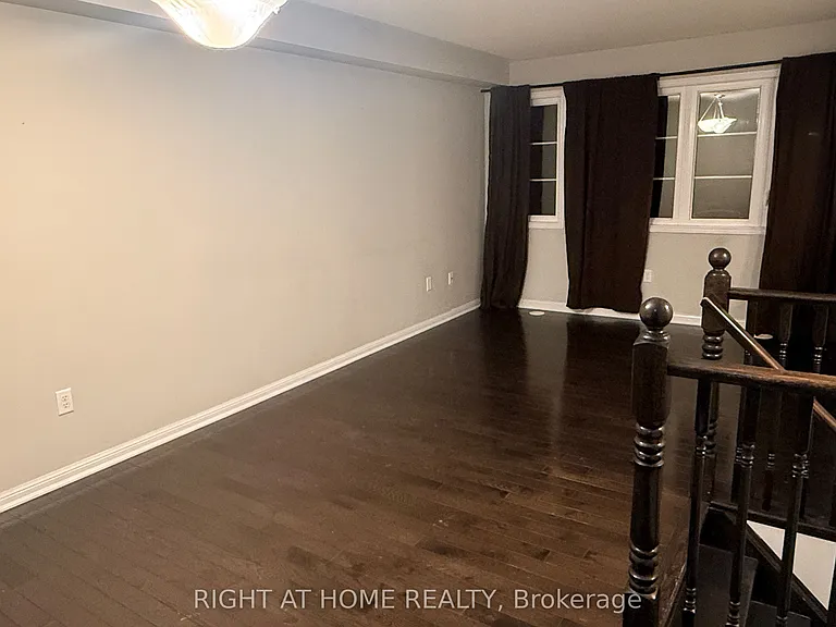 20 Ferguson St — Photo 4