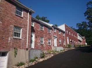 721 Hammond St UNIT 721, Chestnut Hill, MA 02467