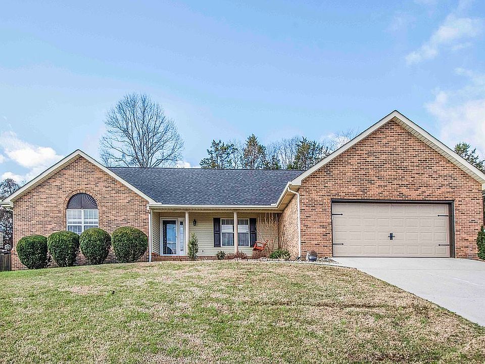 1st image of 4223 Foothills Dr