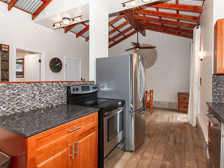 308 Awakea Rd — Photo 19