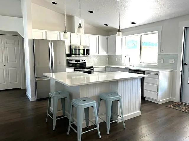 1457 S Michigan Ln — Photo 4