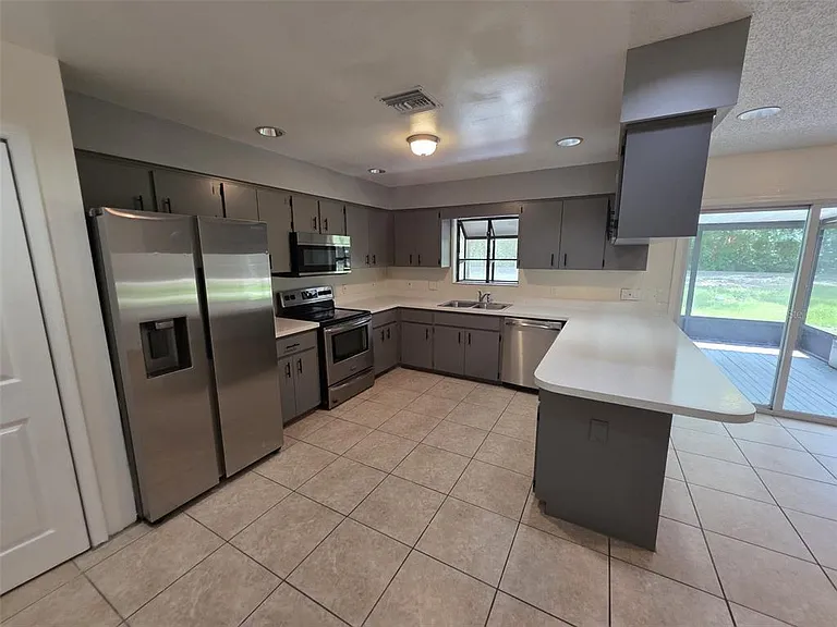 619 Knowles Rd #B — Photo 13