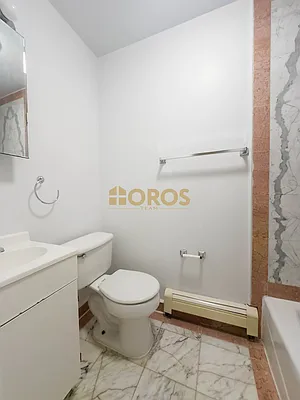 Rented by City Connections Realty | media 16