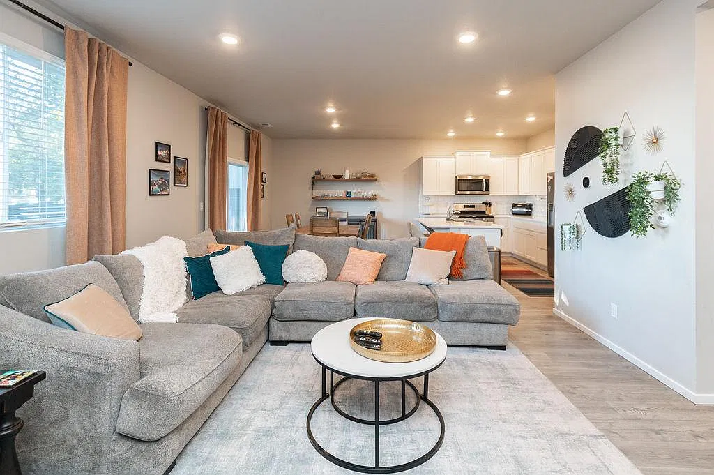 61408 SE Colima St — Photo 4