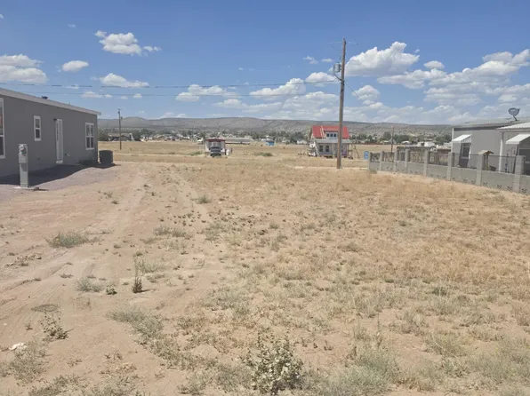 400 W Paris Trl, Paulden, AZ 86334