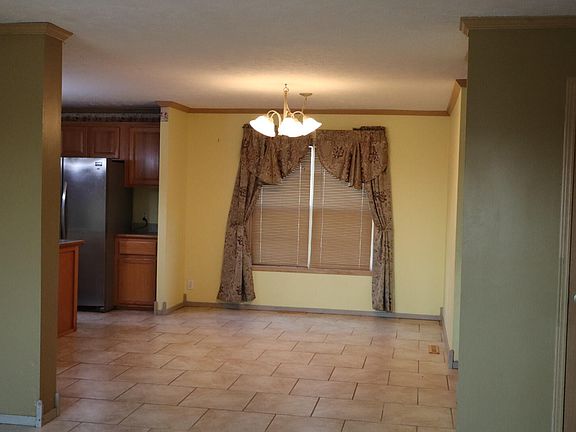 3rd image of 939 Liberty Road