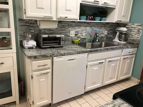 5th image of 2112 Acacia Park Dr APT 402
