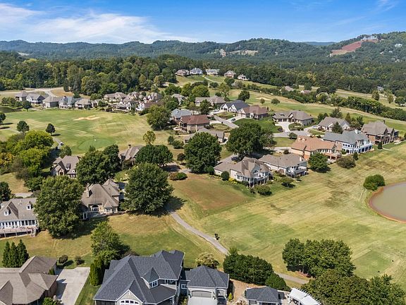 4th image of 219 Osprey Cir