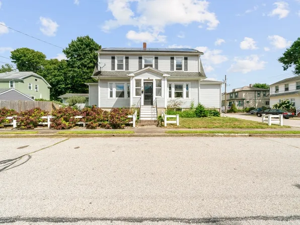 3 Carrollton Ave, Dartmouth, MA 02747