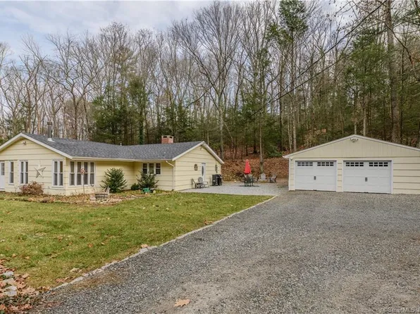 229 Beaver Meadow Road, Haddam, CT 06438